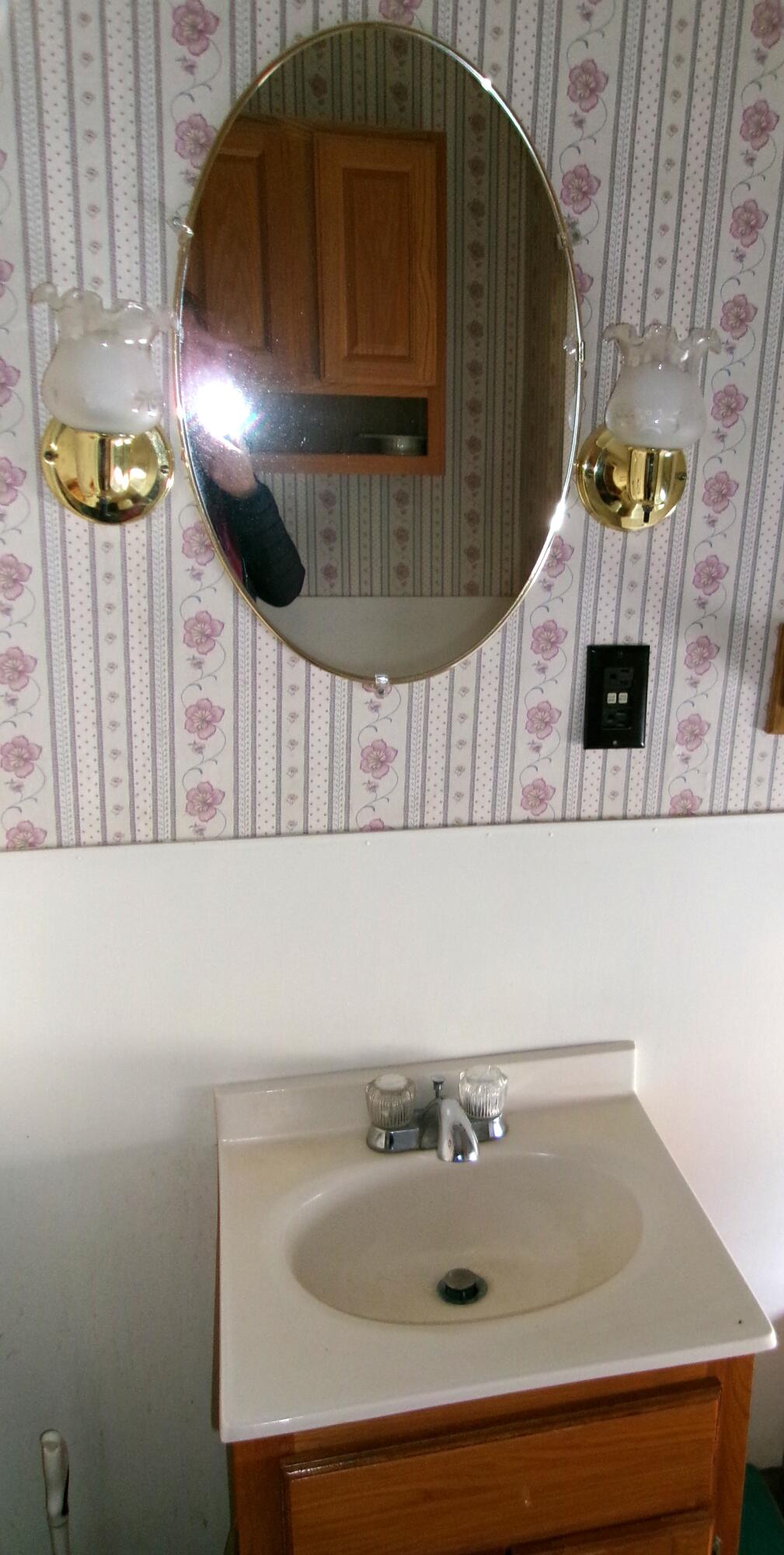 6 Morgan Street Lincoln, ME 04457 - Photo 57 of 79 100_0059