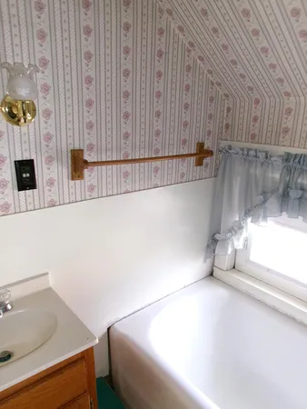 $150,000 | 6 Morgan Street, Lincoln, ME 04457