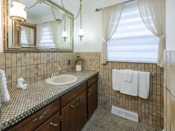 $365,700 | 8397 North Riverview Drive, Kalamazoo, MI 49004