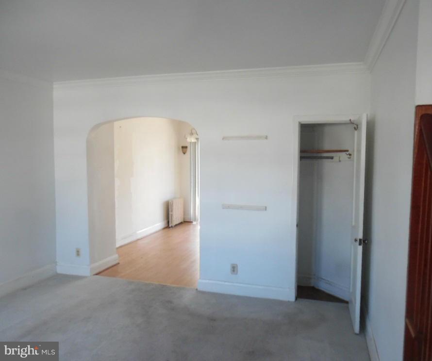 193 West Meadow Road Baltimore, MD 21225 - Photo 2 of 10 Living Room