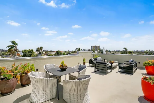 $799,999 | 3740 Park Boulevard, Unit 210, San Diego, CA 92103