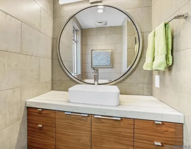 $799,999 | 3740 Park Boulevard, Unit 210, San Diego, CA 92103