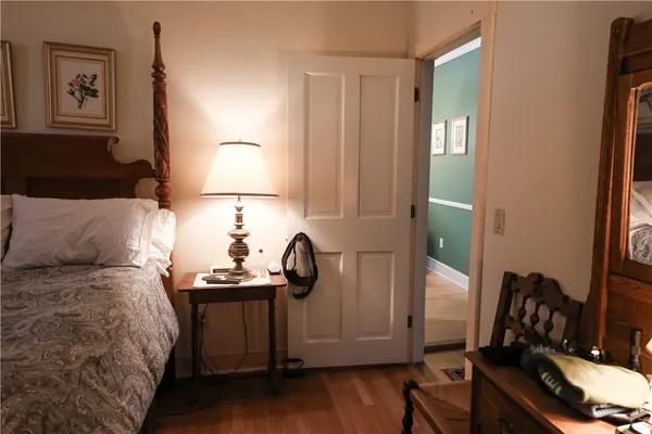 $2,950 | 6 Howe Avenue, Unit 3, Newport, RI 02840