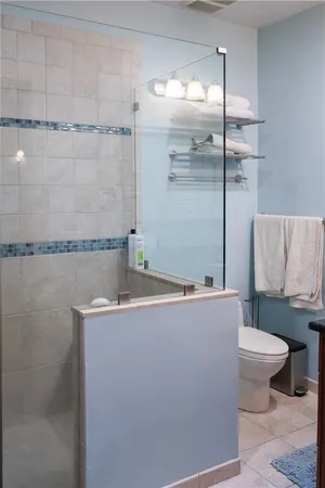 $2,950 | 6 Howe Avenue, Unit 3, Newport, RI 02840