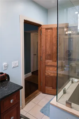 $2,950 | 6 Howe Avenue, Unit 3, Newport, RI 02840