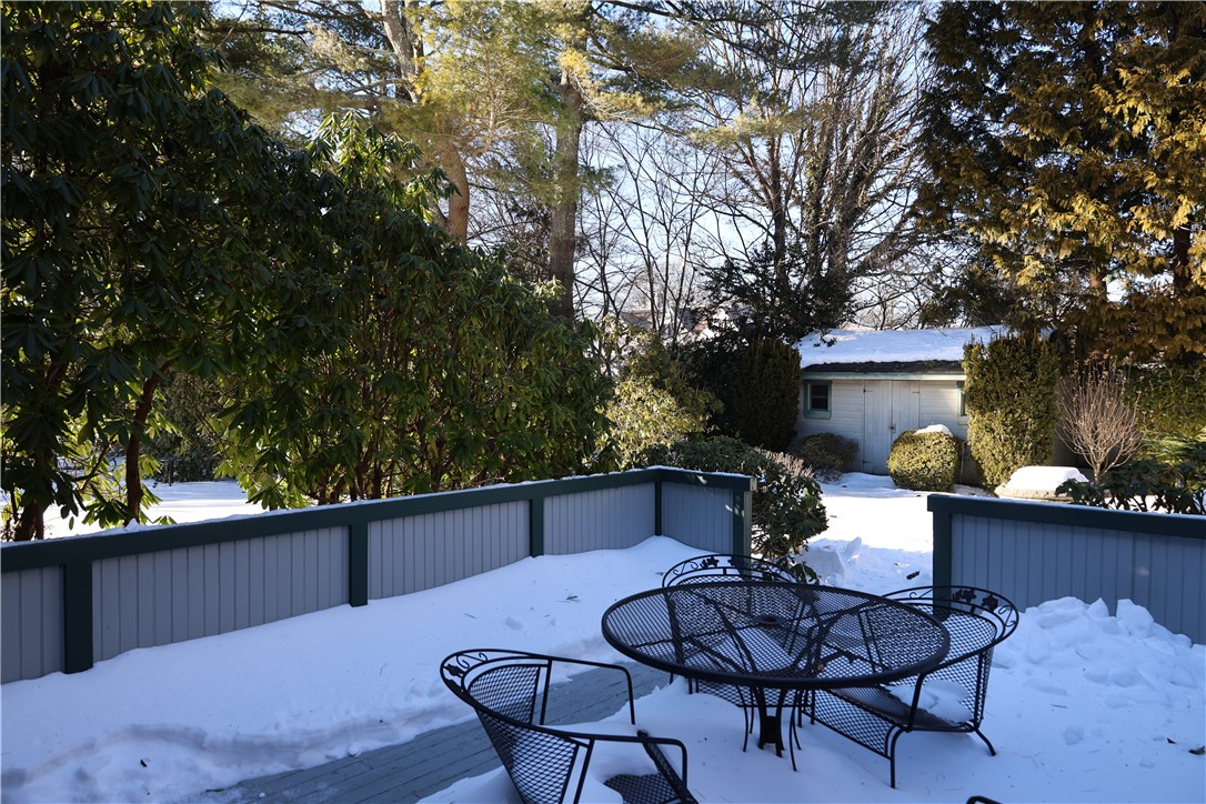 6 Howe Avenue, Unit 3 Newport, RI 02840 - Photo 24 of 29