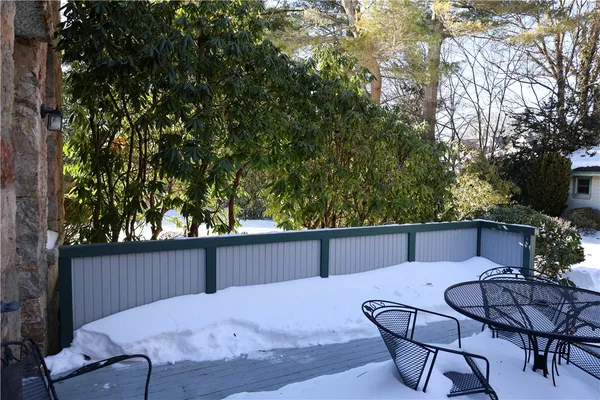 $2,950 | 6 Howe Avenue, Unit 3, Newport, RI 02840
