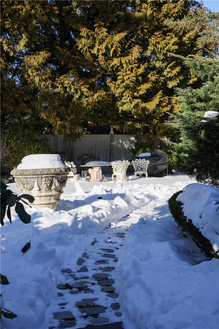 6 Howe Avenue, Unit 3 Newport, RI 02840 - Photo 26 of 29