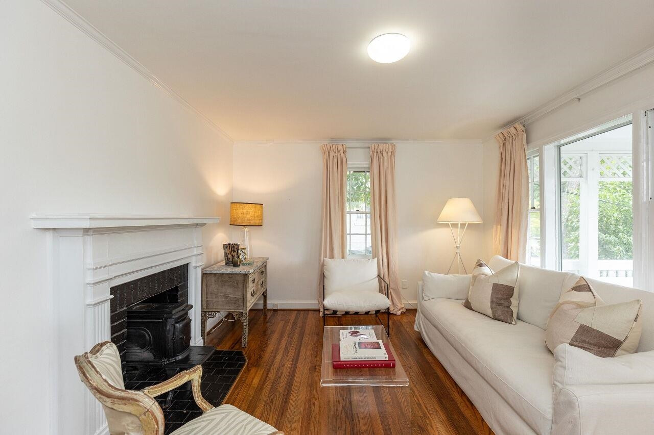 2922 Oberlin Road Raleigh, NC 27608 - Photo 6 of 31 Photo 6