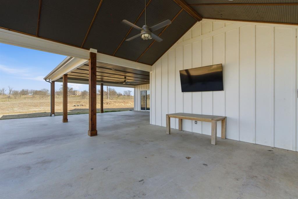 4600 Old Brock Road Weatherford, TX 76087 - Photo 35 of 40 View of patio / terrace featuring ceiling fan