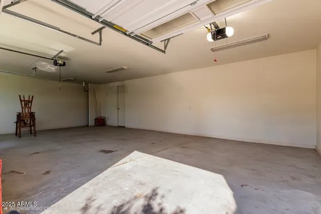 $549,950 | 7946 West Encinas Lane, Phoenix, AZ 85043