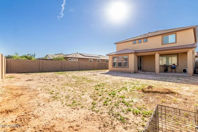 $549,950 | 7946 West Encinas Lane, Phoenix, AZ 85043