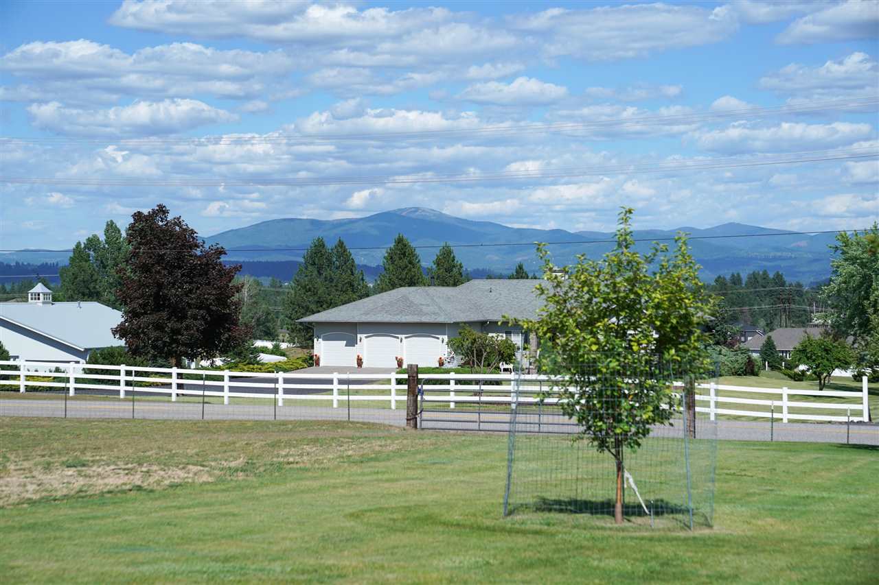 19127 North Division Road Colbert, WA 99005 - Photo 14 of 20