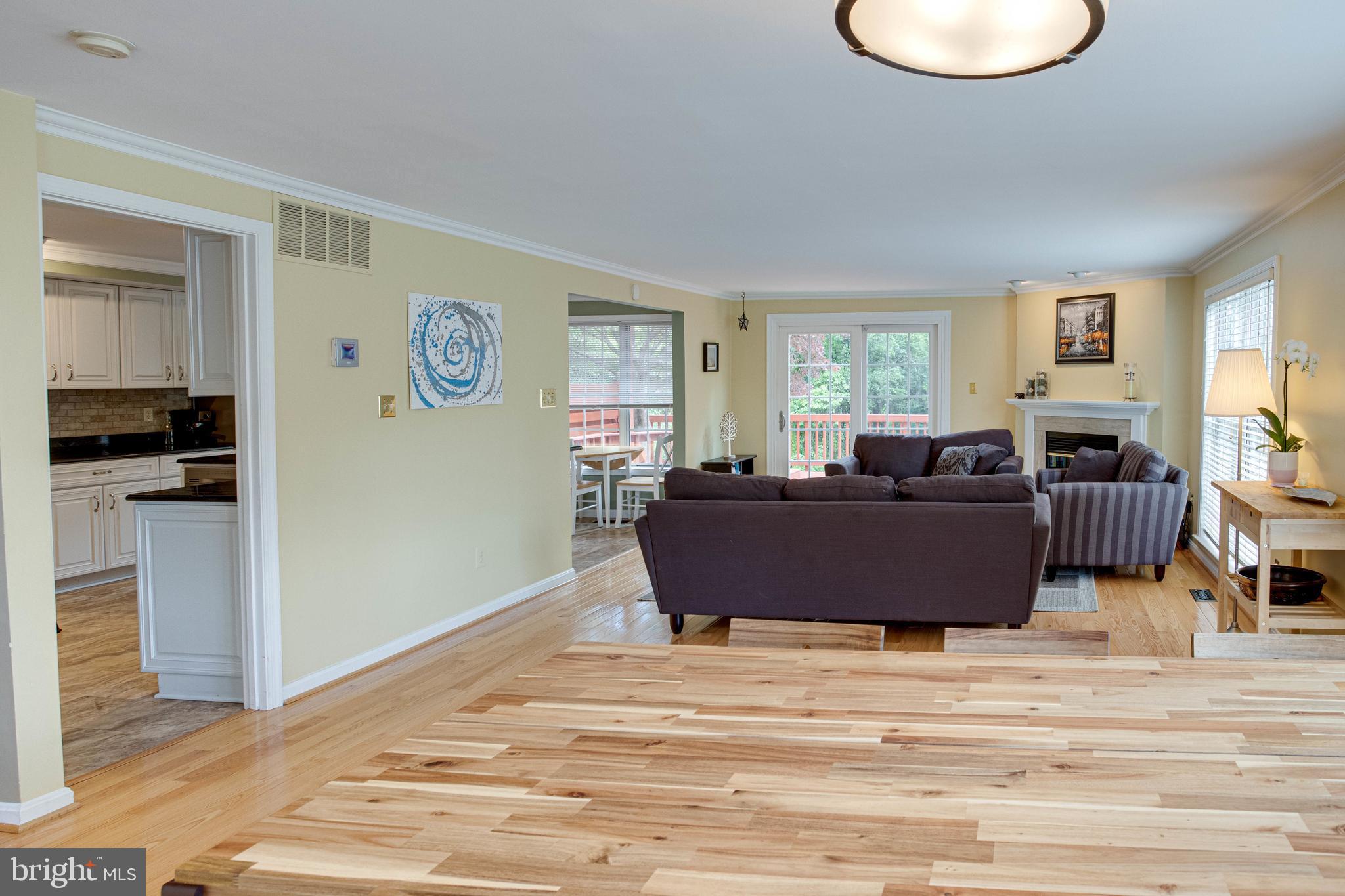 1542 Deer Point Way Reston, VA 20194 - Photo 10 of 68 Lovely Dining Area