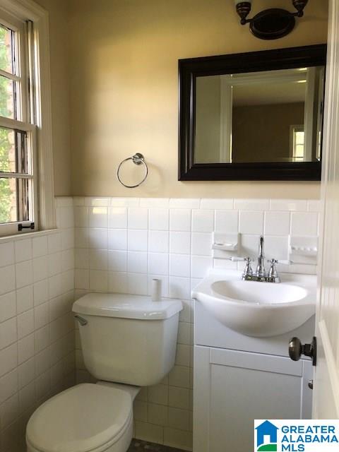 707 3rd Street North Clanton, AL 35045 - Photo 5 of 13