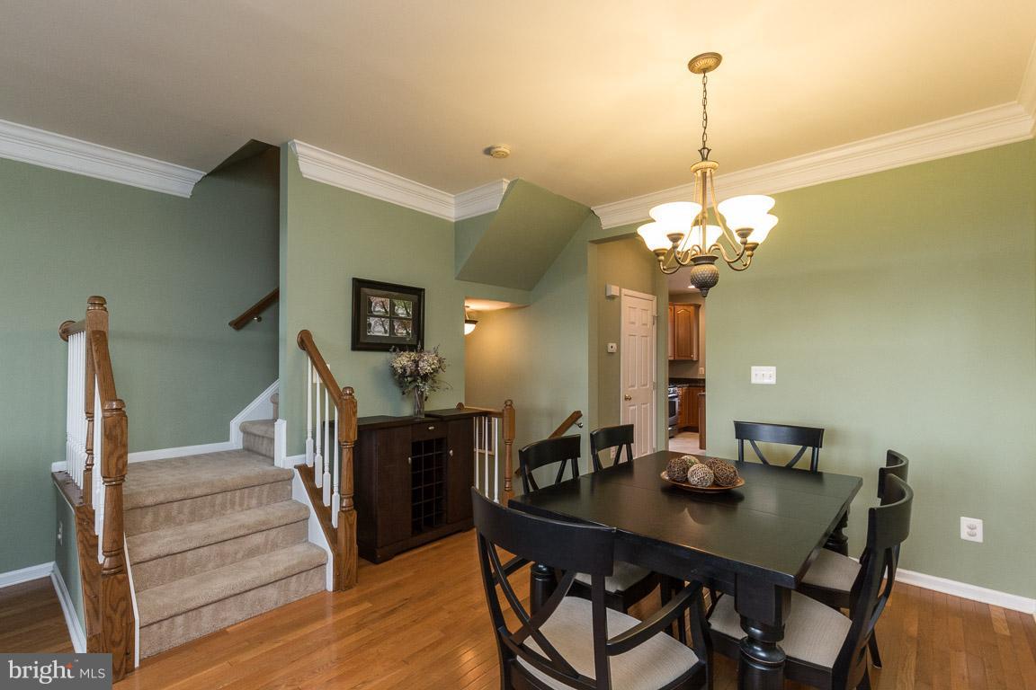 25009 Riding Center Drive Chantilly, VA 20152 - Photo 5 of 27 Dining Room