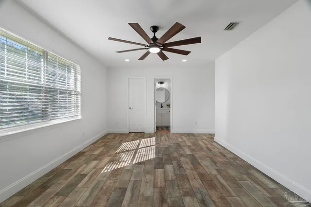 $390,000 | 1435 El Rito Drive, Gulf Breeze, FL 32563