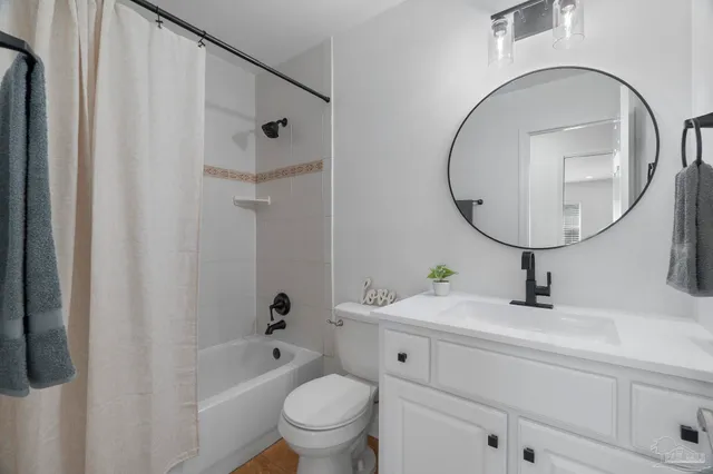 $390,000 | 1435 El Rito Drive, Gulf Breeze, FL 32563