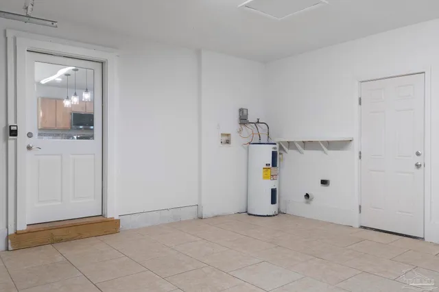 $390,000 | 1435 El Rito Drive, Gulf Breeze, FL 32563