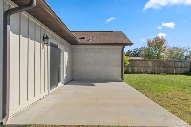 $390,000 | 1435 El Rito Drive, Gulf Breeze, FL 32563