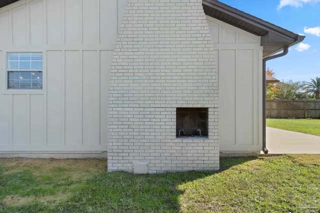 $390,000 | 1435 El Rito Drive, Gulf Breeze, FL 32563