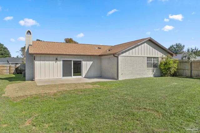 $390,000 | 1435 El Rito Drive, Gulf Breeze, FL 32563