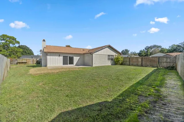 $390,000 | 1435 El Rito Drive, Gulf Breeze, FL 32563