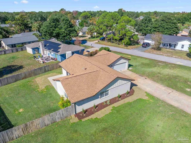 $390,000 | 1435 El Rito Drive, Gulf Breeze, FL 32563