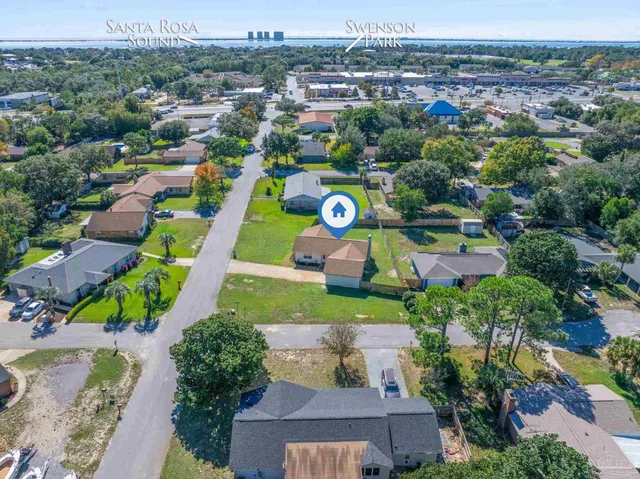 $390,000 | 1435 El Rito Drive, Gulf Breeze, FL 32563