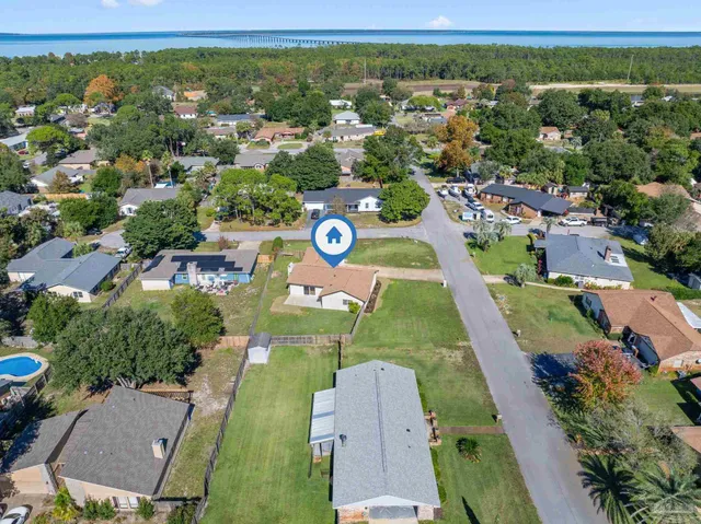 $390,000 | 1435 El Rito Drive, Gulf Breeze, FL 32563