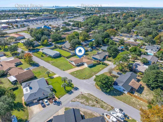 $390,000 | 1435 El Rito Drive, Gulf Breeze, FL 32563