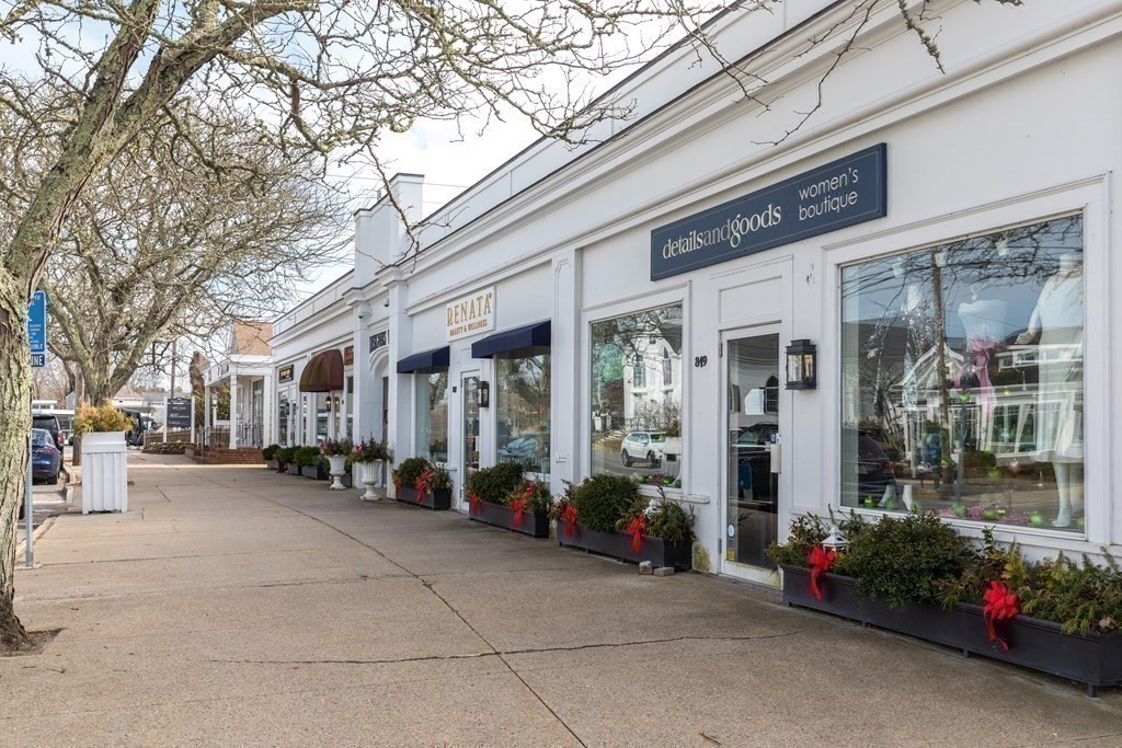 105 Parker Road, Unit A Barnstable, MA 02655 - Photo 28 of 37 a view of a building with sitting area