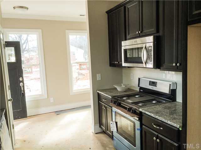 521 Ledbetter Court Raleigh, NC 27608 - Photo 7 of 19