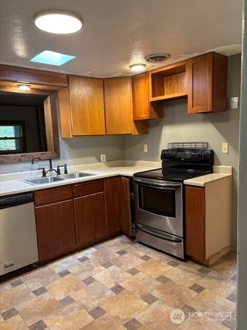 $600,000 | 2399 Southeast Sedgwick Road, Port Orchard, WA 98366