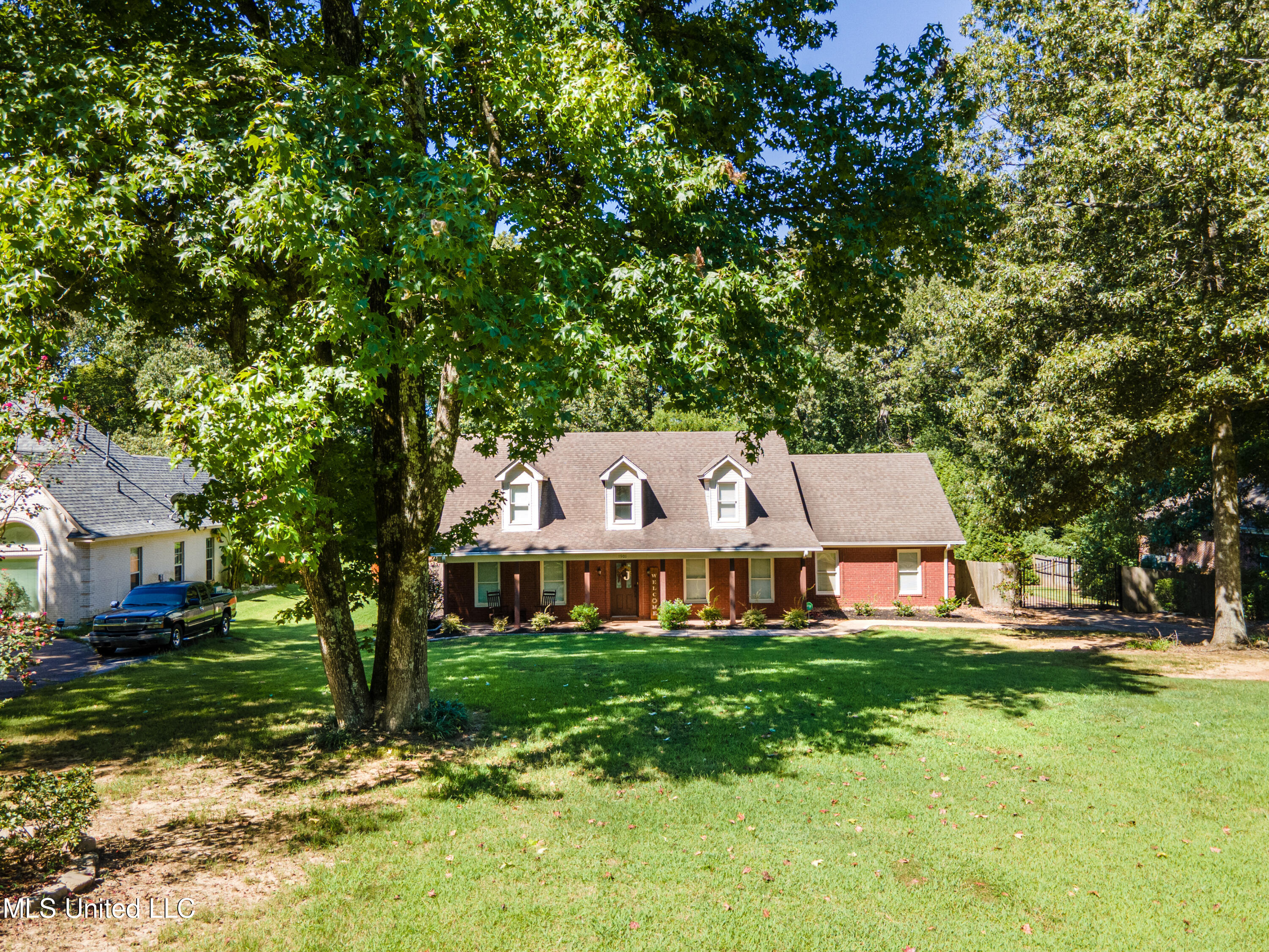 1901 Jaybird Road Hernando, MS 38632 - Photo 2 of 33 1901 Jaybird