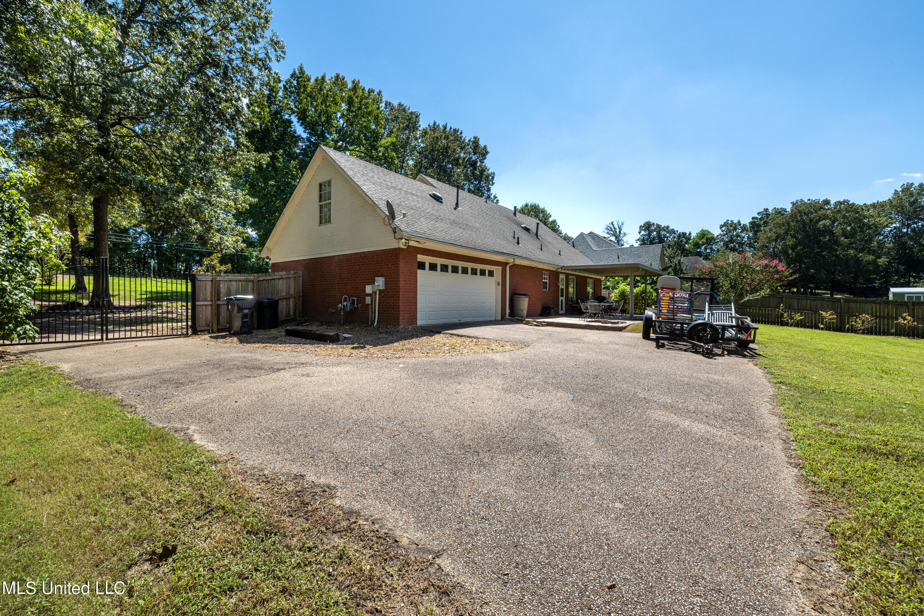 1901 Jaybird Road Hernando, MS 38632 - Photo 31 of 33 Extra Parking
