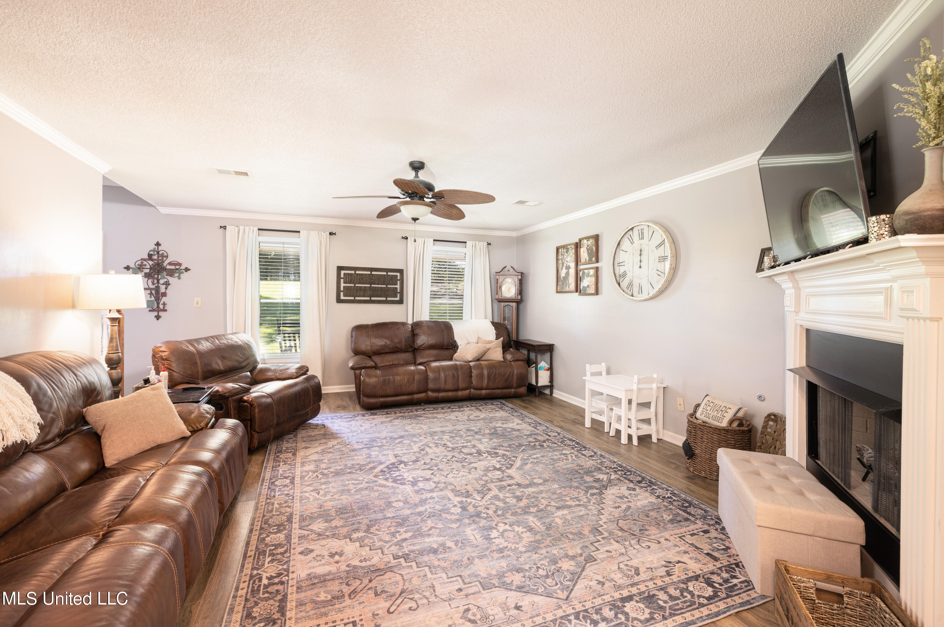 1901 Jaybird Road Hernando, MS 38632 - Photo 9 of 33 Great Room