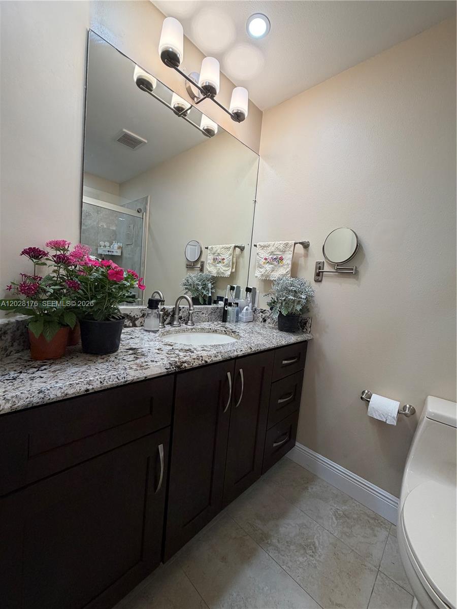 21719 Cromwell Circle Boca Raton, FL 33486 - Photo 72 of 85 BATHROOM 2
