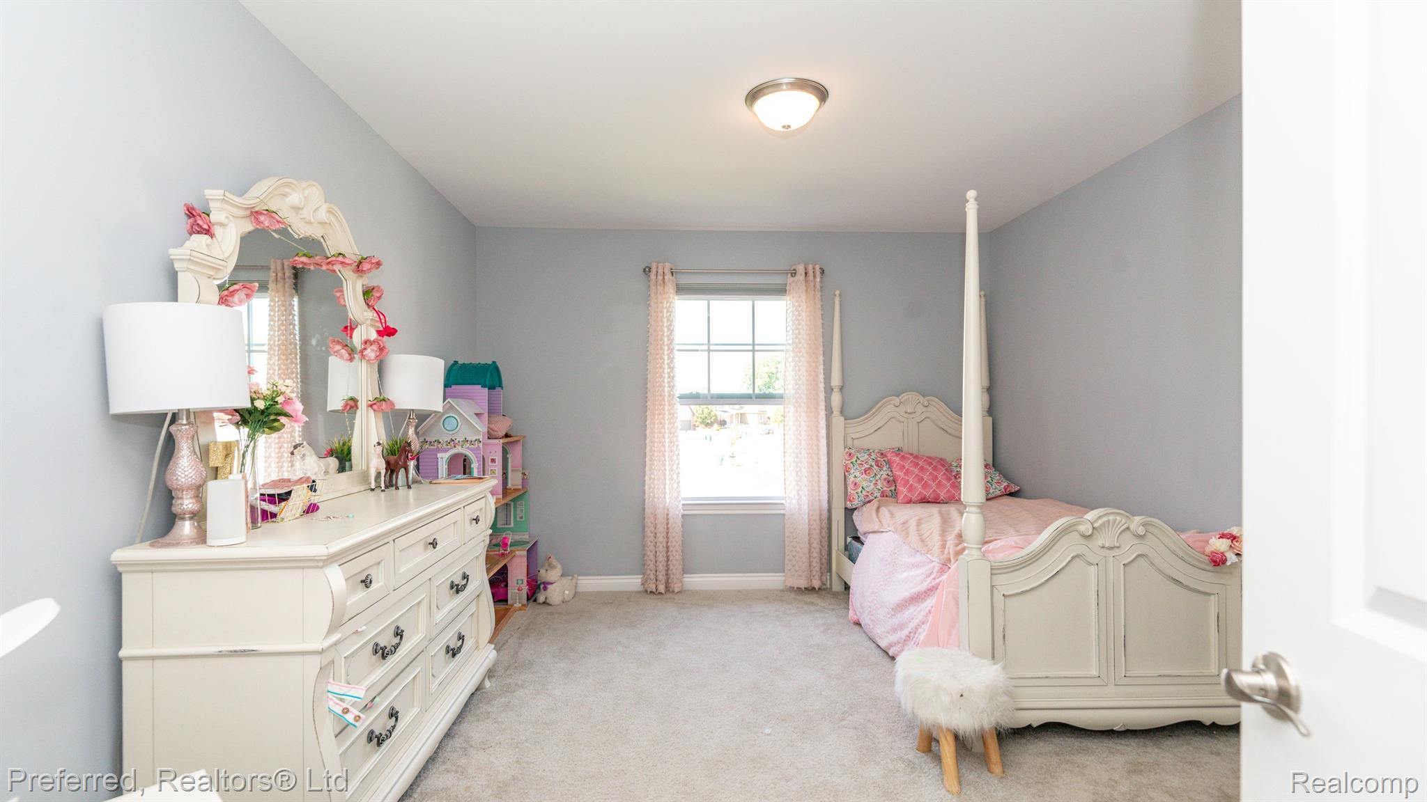 42955 Colonial Road Belleville, MI 48111 - Photo 39 of 47 Gallery Image 39