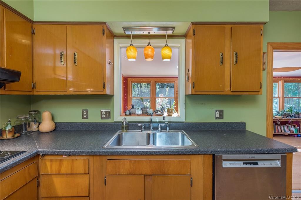 73 Grandview Road Asheville, NC 28806 - Photo 13 of 26 Gallery Image 13