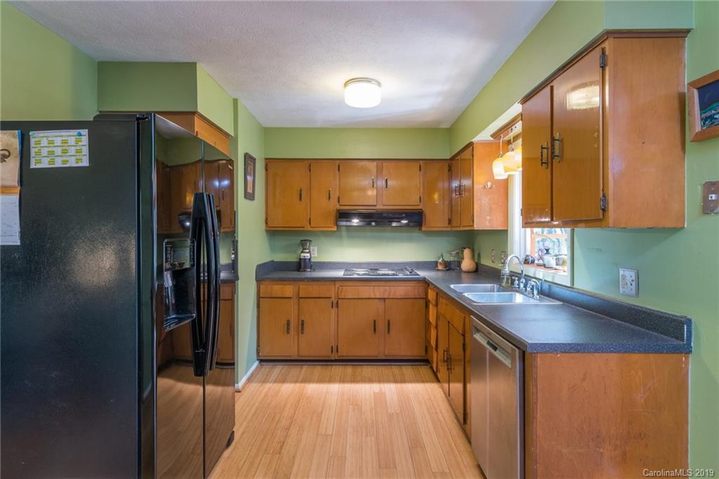 73 Grandview Road Asheville, NC 28806 - Photo 16 of 26 Gallery Image 16