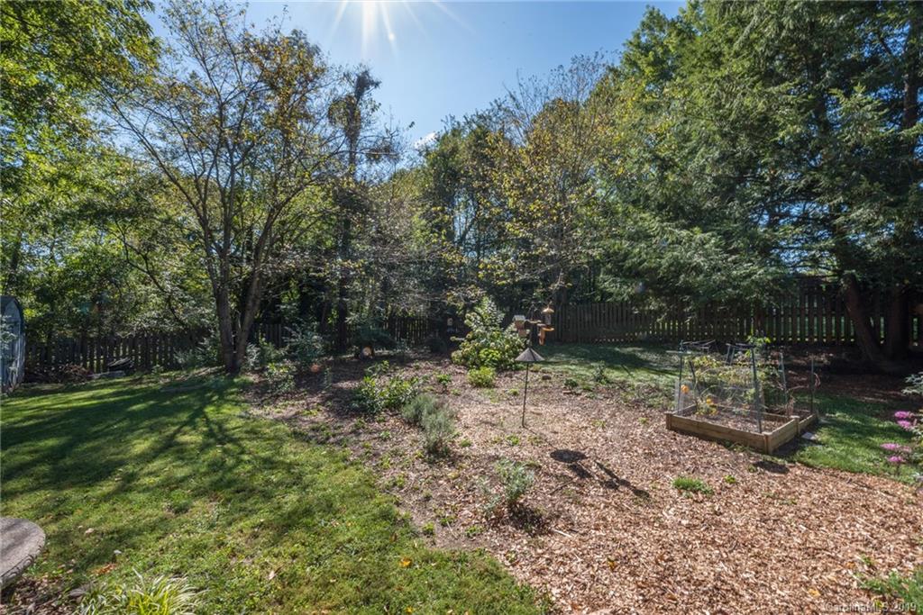73 Grandview Road Asheville, NC 28806 - Photo 23 of 26 Gallery Image 23