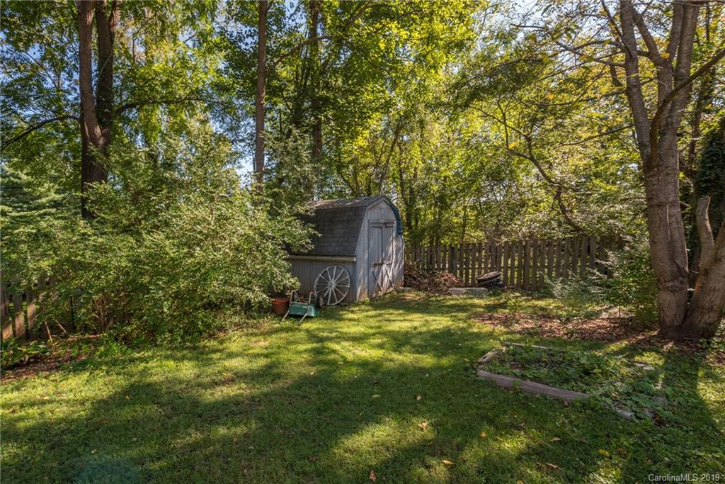 73 Grandview Road Asheville, NC 28806 - Photo 24 of 26 Gallery Image 24