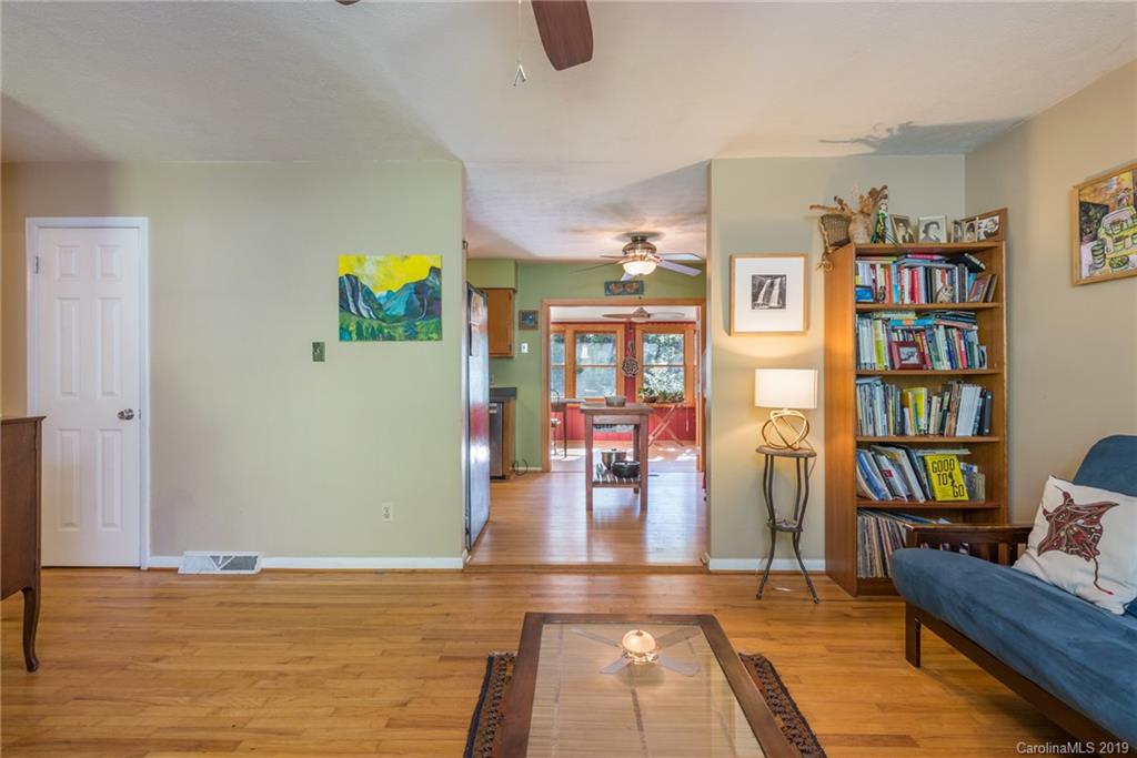 73 Grandview Road Asheville, NC 28806 - Photo 5 of 26 Gallery Image 5