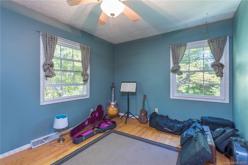 73 Grandview Road Asheville, NC 28806 - Photo 7 of 26 Gallery Image 7