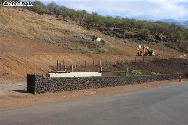 5077 Makena Road, Unit PAPA'ANUI LOT 7 Kihei, HI 96753 - Photo 6 of 22 a view of a street with a road
