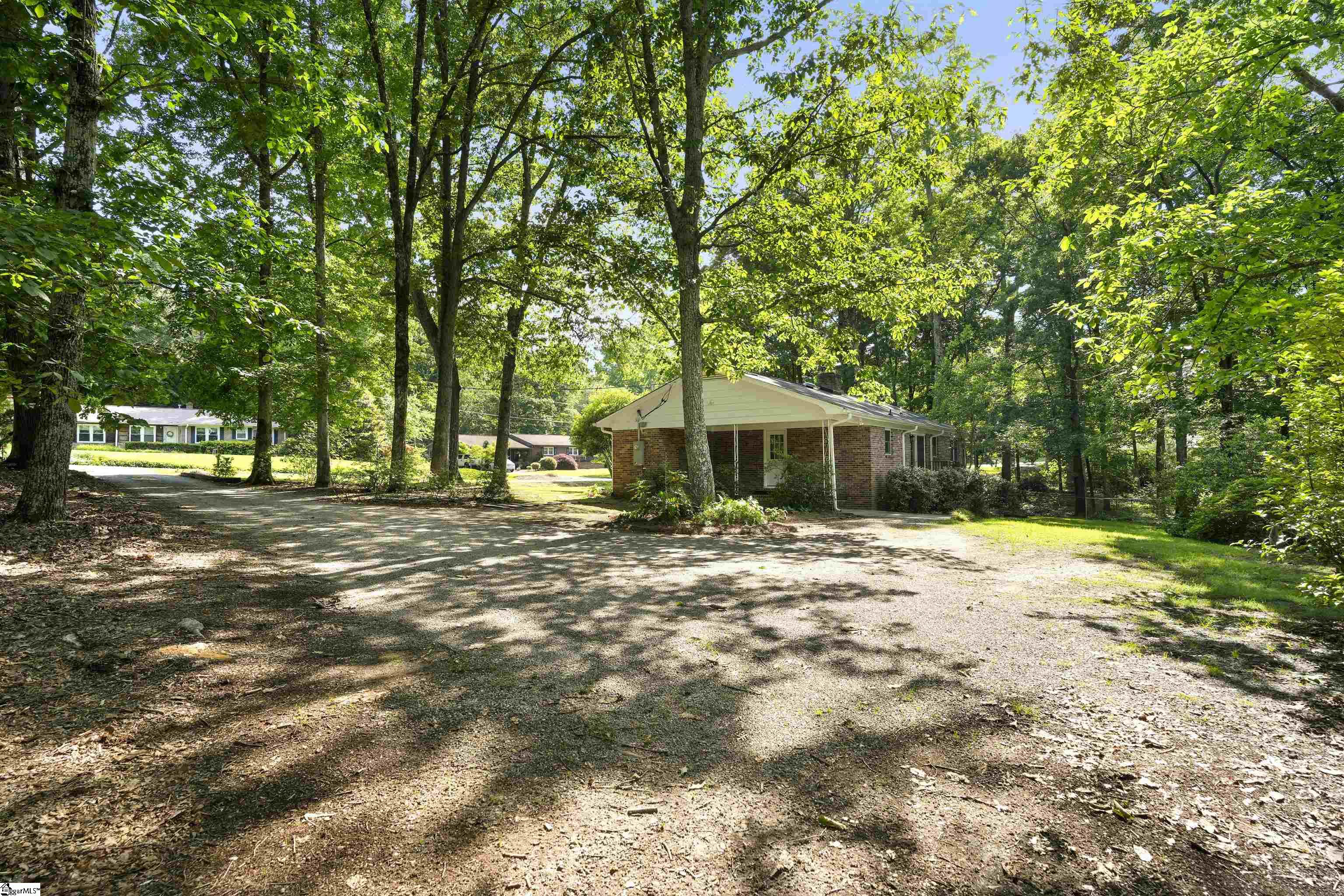 545 Rockmont Road Greenville, SC 29615 - Photo 18 of 24 Gallery Image 18