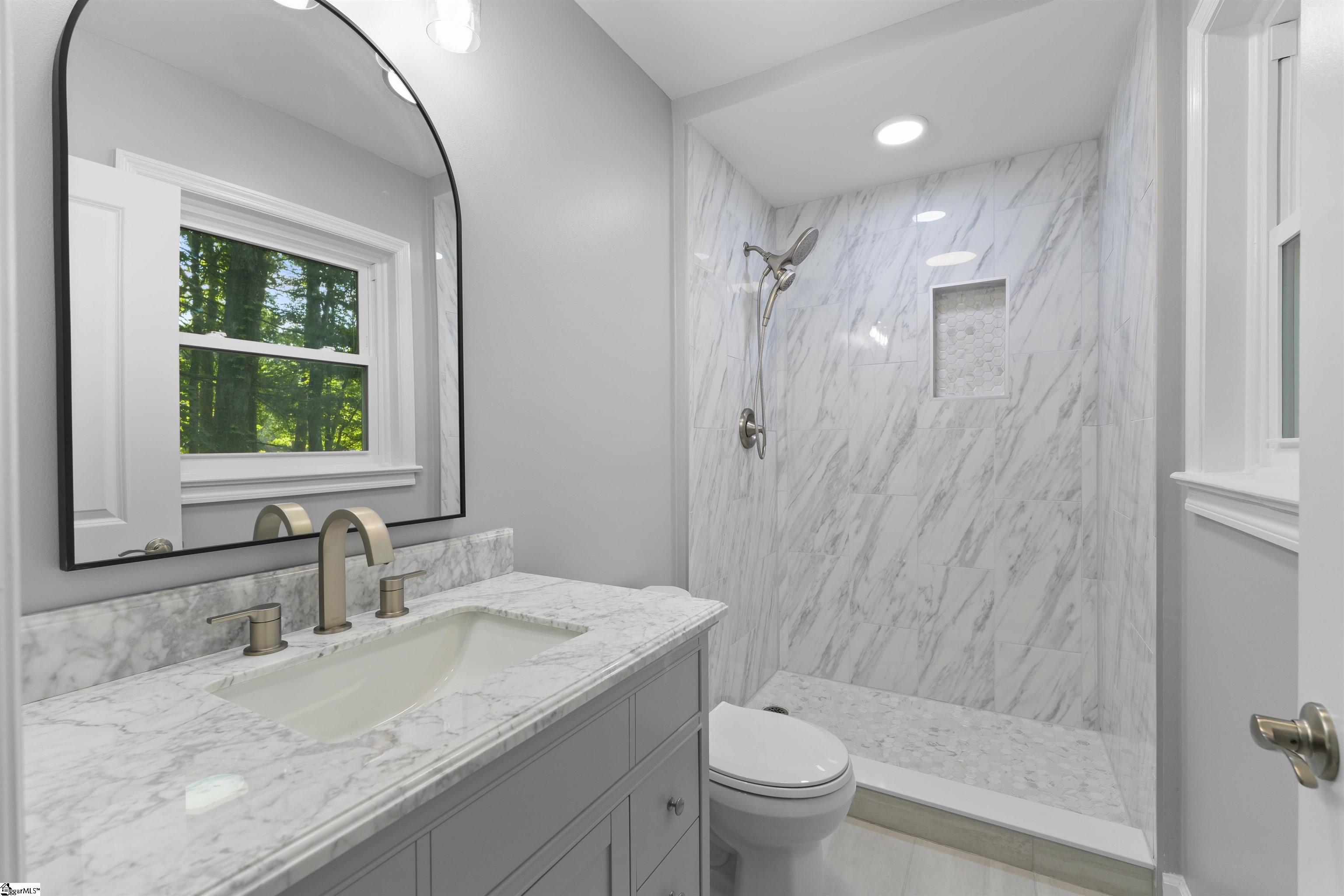 545 Rockmont Road Greenville, SC 29615 - Photo 9 of 24 Gallery Image 9