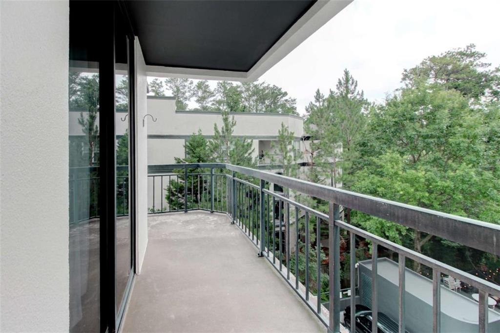 3481 Lakeside Drive Northeast, Unit 902 Atlanta, GA 30326 - Photo 12 of 43 a view of balcony