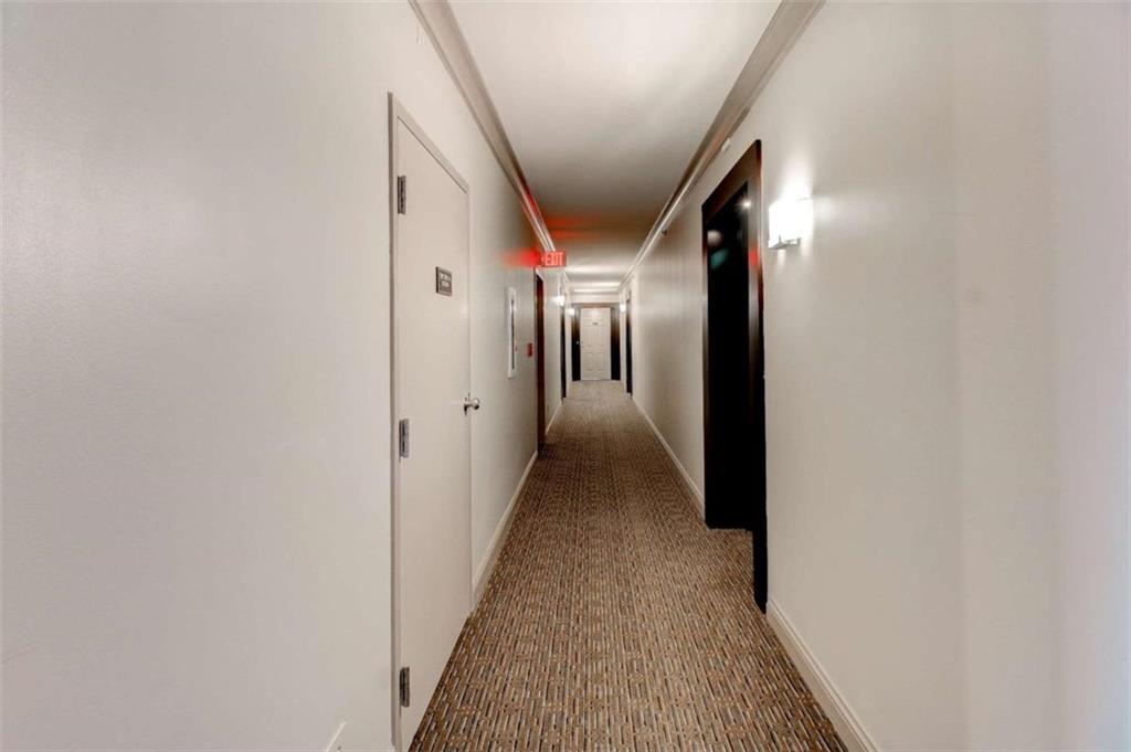 3481 Lakeside Drive Northeast, Unit 902 Atlanta, GA 30326 - Photo 29 of 43 a view of a hallway
